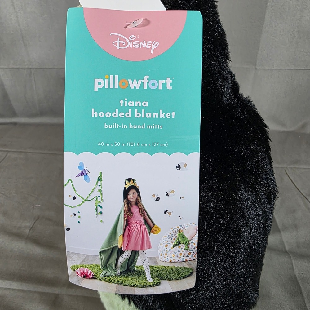 Disney Pillowfort Tiana Hooded Blanket Green Kids Wearable Faux Fur 40x50